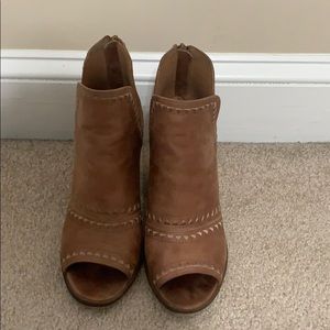 Tan Peep toe Booties